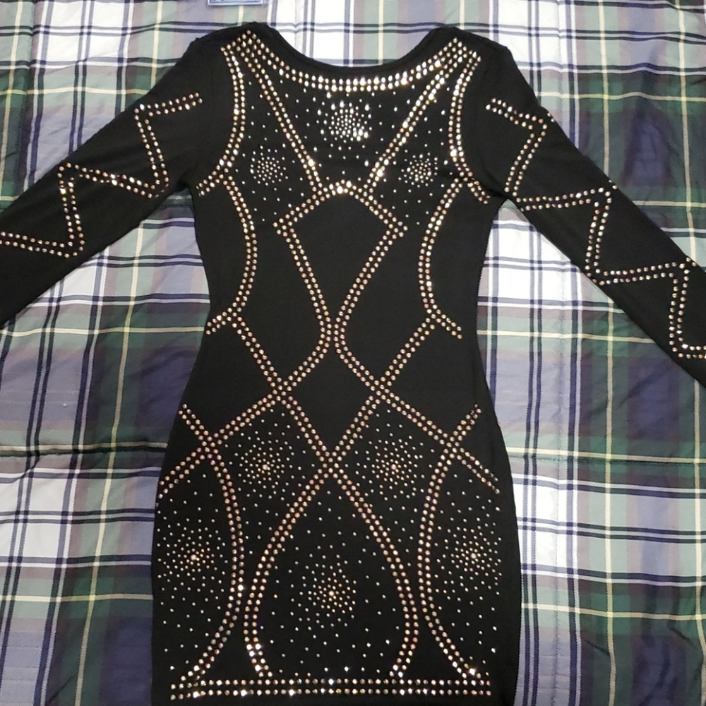 🖤Black Long Sleeve Gold Detailed Dress🖤